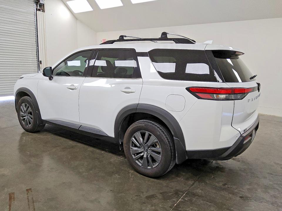 2025 Nissan Pathfinder VIN 5N1DR3BAXSC302097 COPART salvage auction — MINOR DENT/SCRATCHES, TX - CERTIFICATE OF TITLE, sold $24,750 on 2026-07-23 (photo 2)