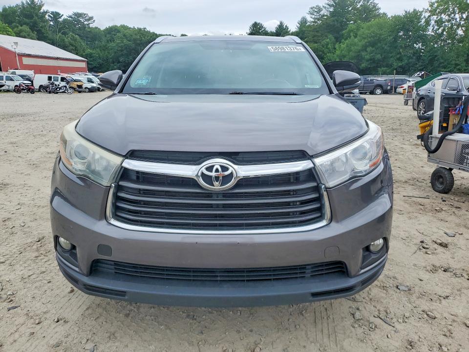 2016 Toyota Highlander VIN 5TDJKRFH3GS326186 COPART salvage auction — REAR END, MA - CERT OF TITLE-RECONSTRCTD COLL, sold $7,400 on 2026-07-16 (photo 5)