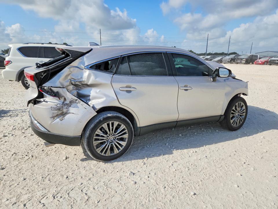 2024 Toyota Venza VIN JTEAAAAH6RJ155893 COPART salvage auction — FRONT END, TX - SALVAGE VEHICLE TITLE (P), sold $3,750 on 2026-07-09 (photo 3)