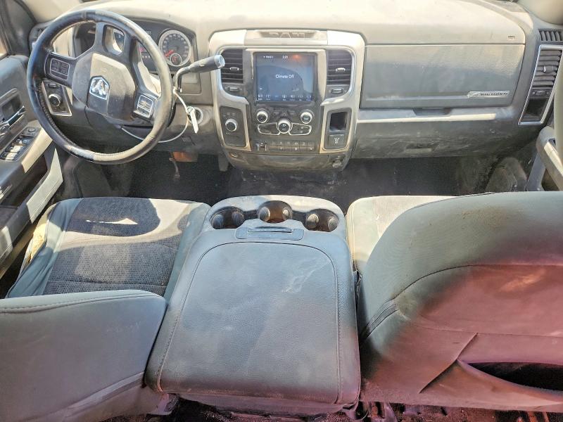 2018 Ram 3500 VIN 3C63R3HL6JG164389 COPART salvage auction — FRONT END, Or - Salvage Title Certificate, sold $250 on 2026-08-10 (photo 8)