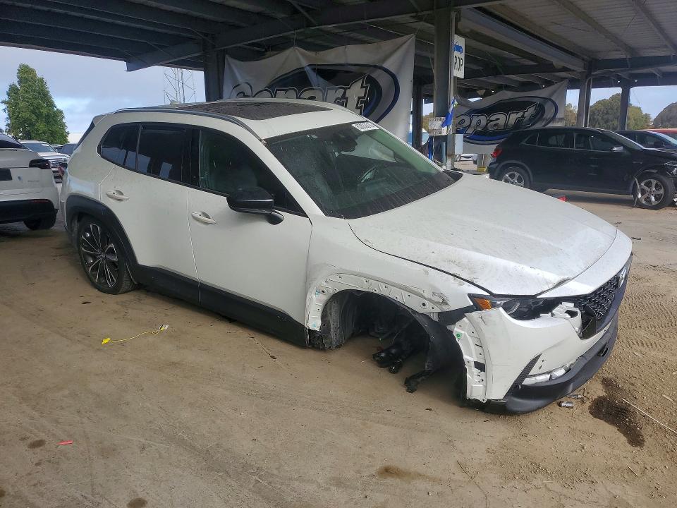 2023 Mazda Cx-50 VIN 7MMVABEM6PN152517 COPART salvage auction — FRONT END, CA - SALVAGE CERTIFICATE, sold $7,900 on 2026-08-25 (photo 4)