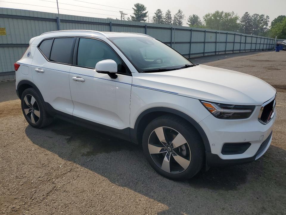 2019 Volvo Xc40 VIN YV4162UK5K2127597 COPART salvage auction — WATER/FLOOD, Pa - Cert Of Salvage-W=Flood Veh, sold $5,900 on 2026-07-31 (photo 4)