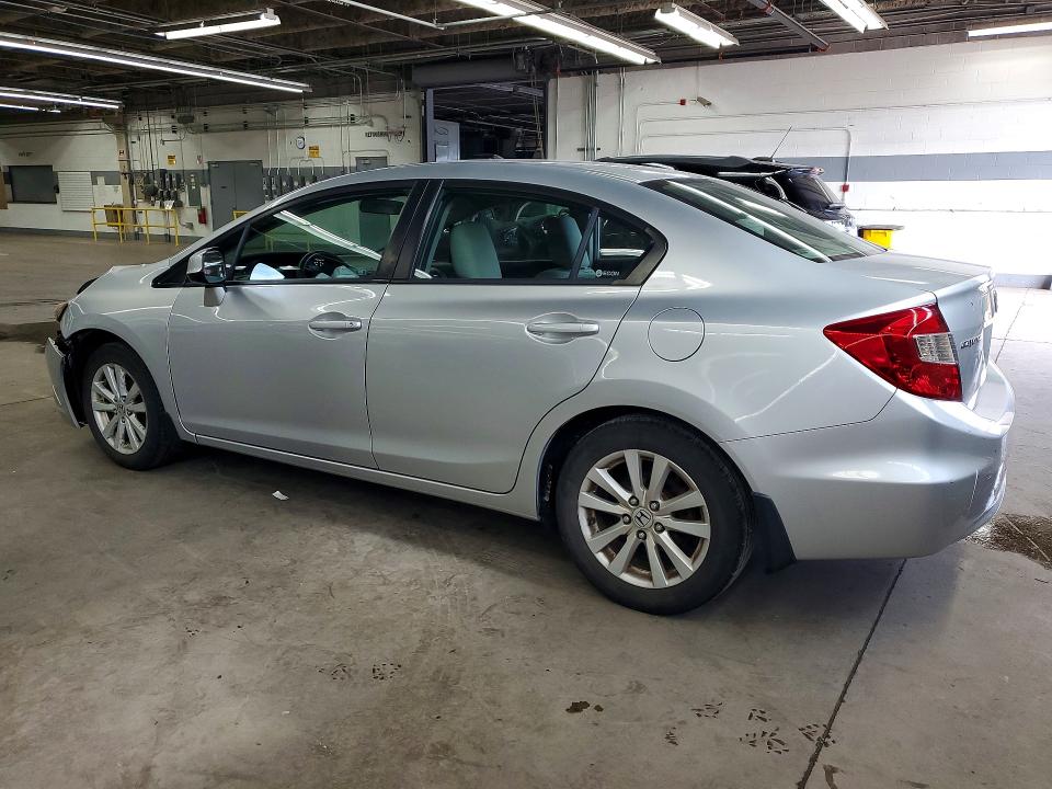 2012 Honda Civic VIN 2HGFB2F81CH519752 COPART salvage auction — ALL OVER, IL - CERTIFICATE OF TITLE, sold $525 on 2026-07-18 (photo 2)