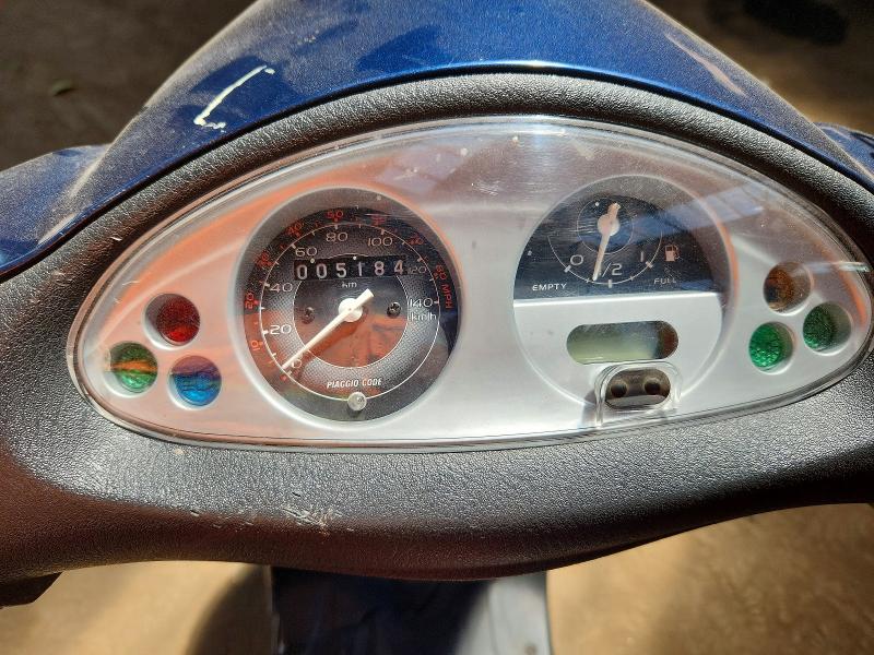 2009 Piaggio VIN ZAPM578F694000383 COPART salvage auction — ALL OVER, On - Permit No Brand - Unfit, sold $350 on 2026-08-11 (photo 7)