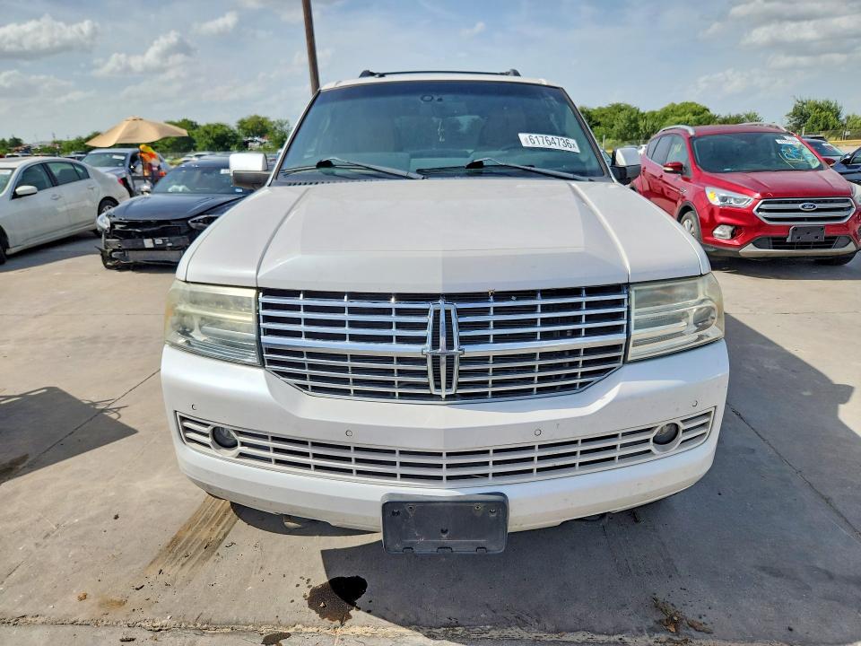 2011 Lincoln Navigator VIN 5LMJJ2H55BEJ01384 COPART salvage auction — SIDE, TX - CERTIFICATE OF TITLE, sold $475 on 2026-09-17 (photo 5)