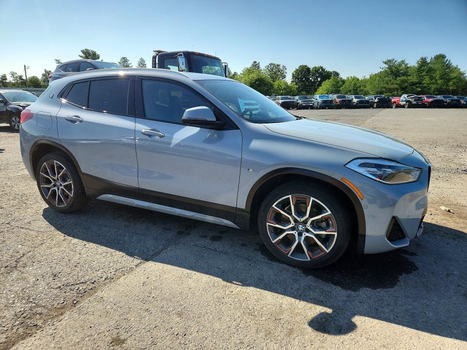 2022 BMW X2 VIN WBXYJ1C0XN5T82262 COPART salvage auction — WATER/FLOOD, Pa - Cert Of Salvage-W=Flood Veh, sold $8,700 on 2026-08-28 (photo 4)