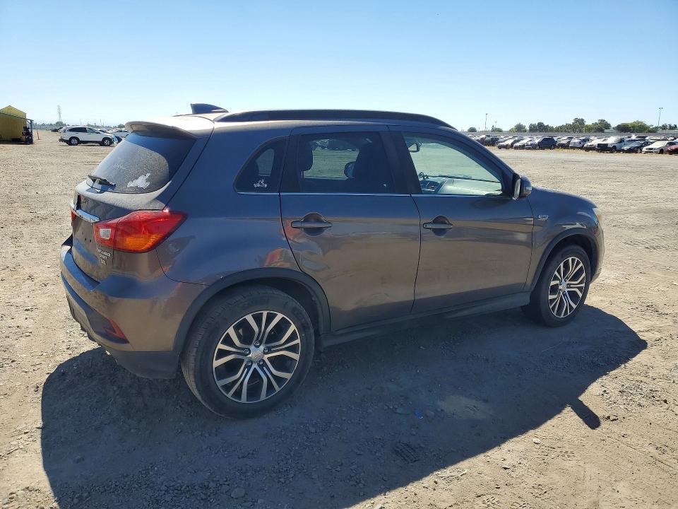 2018 Mitsubishi Outlander VIN JA4AR4AW9JU011488 COPART salvage auction — SIDE, NV - DIS/DLR/EXP ONLY CLEAN TITLE, sold $35 on 2026-07-30 (photo 3)