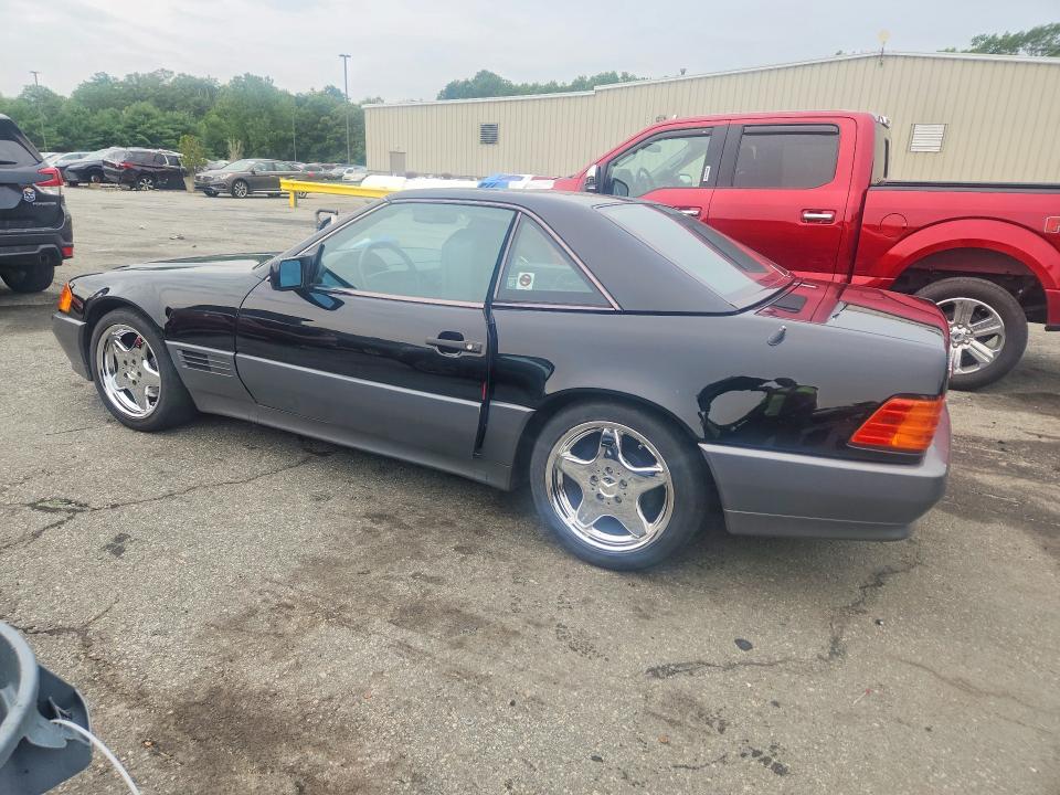 1992 Mercedes-benz 300 VIN WDBFA61E8NF044495 COPART salvage auction — NORMAL WEAR, PA - CERT OF TITLE-A=ANTIQUE VEHICL, sold $1,000 on 2026-07-23 (photo 2)
