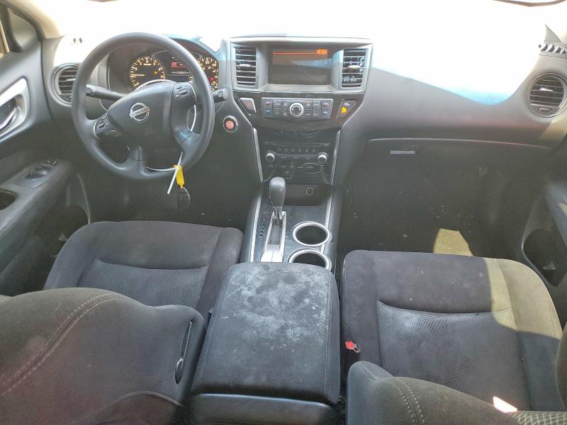 2016 Nissan Pathfinder VIN 5N1AR2MN3GC660288 COPART salvage auction — MINOR DENT/SCRATCHES, Ca - Dis/Dlr/Exp Only Clean Title, sold $850 on 2026-07-27 (photo 8)