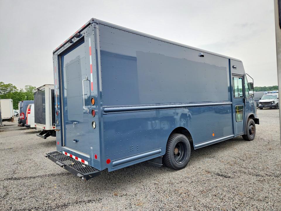 2021 Ford F59 VIN 1F65F5KN2M0A01573 COPART salvage auction — MINOR DENT/SCRATCHES, Ma - Certificate Of Title, sold $14,200 on 2026-07-28 (photo 3)