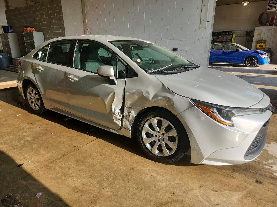 2025 Toyota Corolla VIN 5YFB4MDE2SP244073 COPART salvage auction — FRONT END, OH - CERTIFICATE OF TITLE (P), sold $3,300 on 2026-08-03 (photo 4)