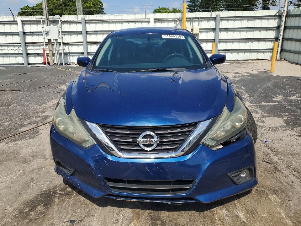 2017 Nissan Altima VIN 1N4AL3AP0HC230758 COPART salvage auction — FRONT END, Fl - Cert Of Title Slvg Rebuildable, sold $1,400 on 2026-09-05 (photo 5)