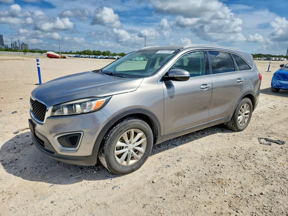 2018 Kia Sorento VIN 5XYPG4A33JG338336 COPART salvage auction — MINOR DENT/SCRATCHES, Tx - Certificate Of Title, sold $2,500 on 2026-07-09 (photo 1)