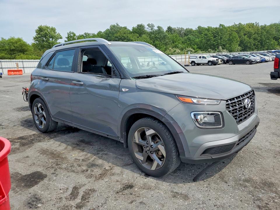 2022 Hyundai Venue VIN KMHRC8A36NU155024 COPART salvage auction — SIDE, Salvage Title, sold $2,700 on 2026-07-28 (photo 4)