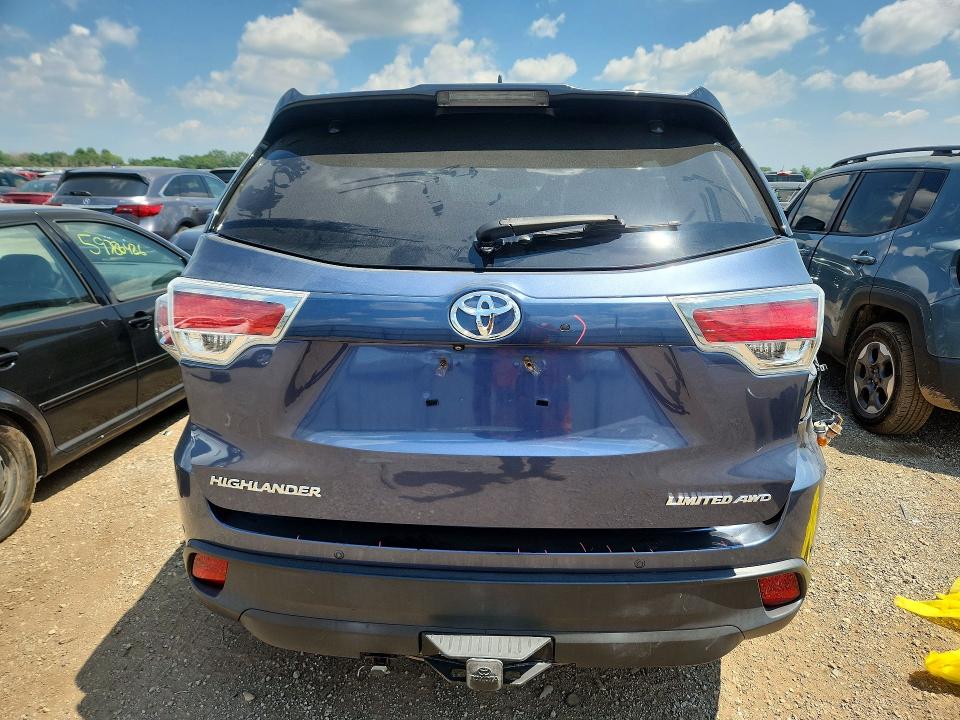 2015 Toyota Highlander VIN 5TDDKRFH2FS072420 COPART salvage auction — SIDE, Salvage Title, sold $325 on 2026-07-30 (photo 6)