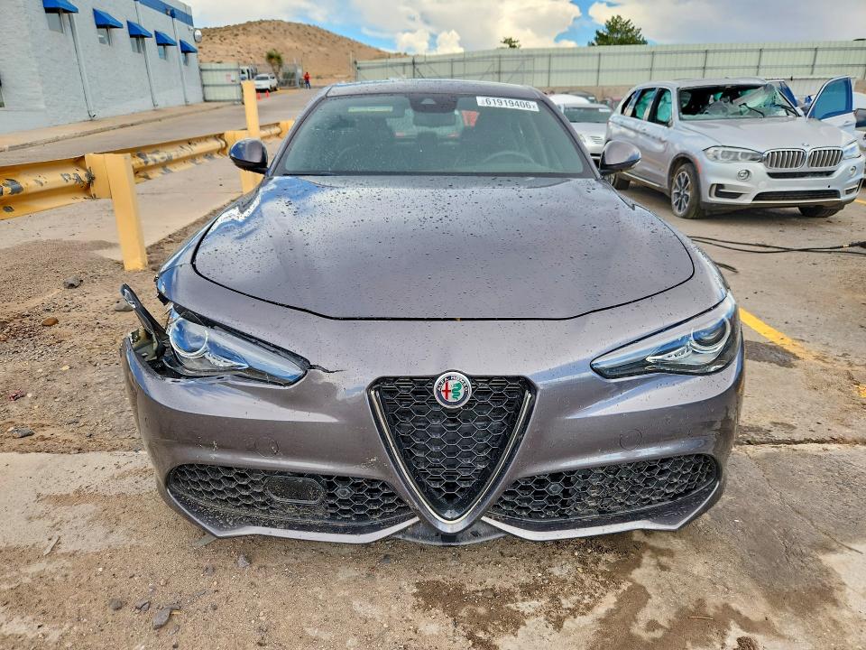 2022 Alfa romeo Giulia VIN ZARFAMAN3N7652575 COPART salvage auction — FRONT END, Nm - Cert Of Title-Salvage, sold $200 on 2026-08-13 (photo 5)