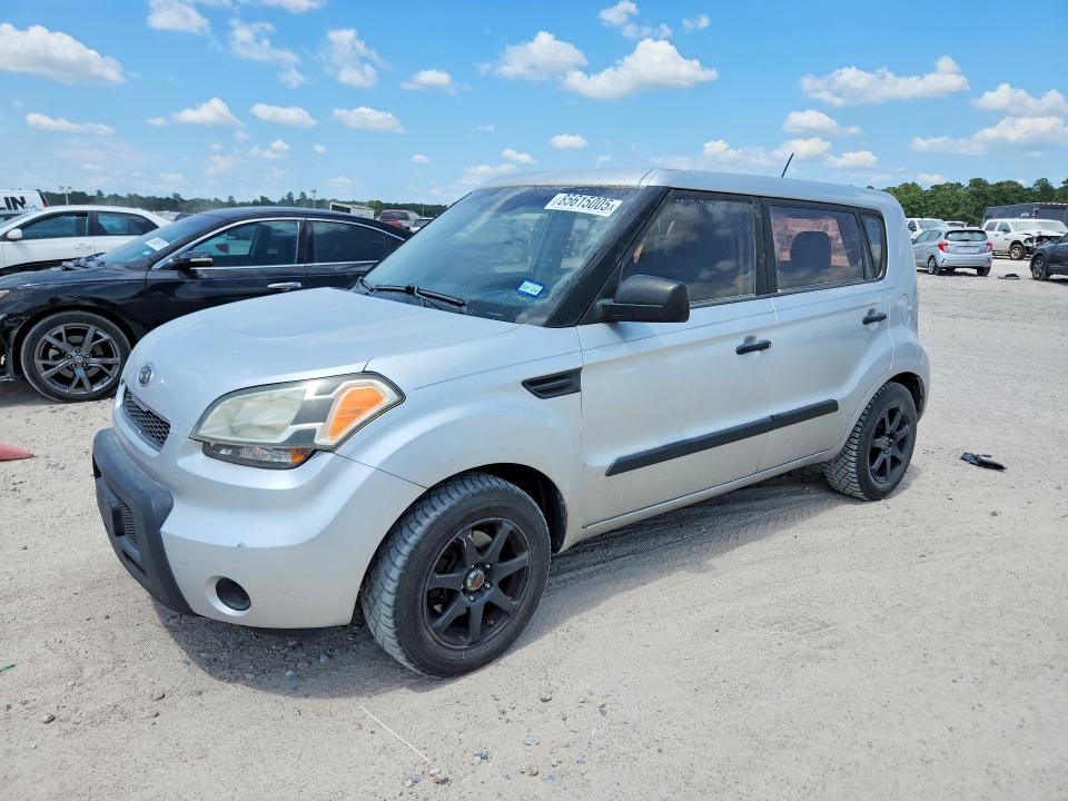 2011 Kia Soul VIN KNDJT2A18B7721580 COPART salvage auction — NORMAL WEAR, TX - CERTIFICATE OF TITLE, sold $1,050 on 2026-07-17 (photo 1)