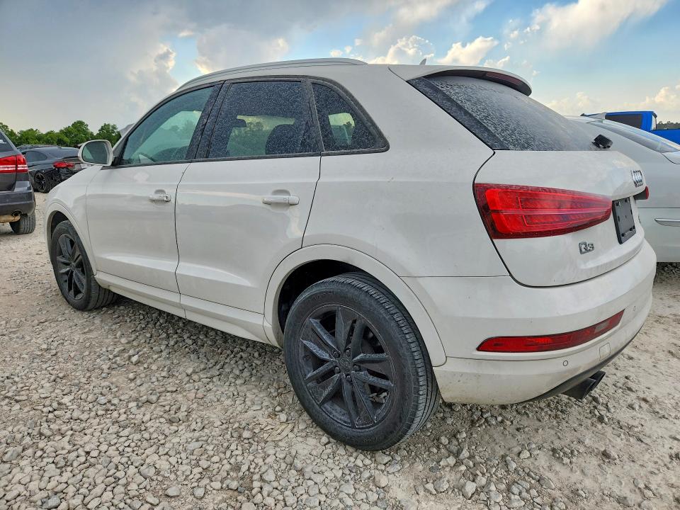 2017 Audi Q3 VIN WA1ECCFS6HR015658 COPART salvage auction — MINOR DENT/SCRATCHES, Tx - Certificate Of Title (P), sold $2,200 on 2026-07-24 (photo 2)