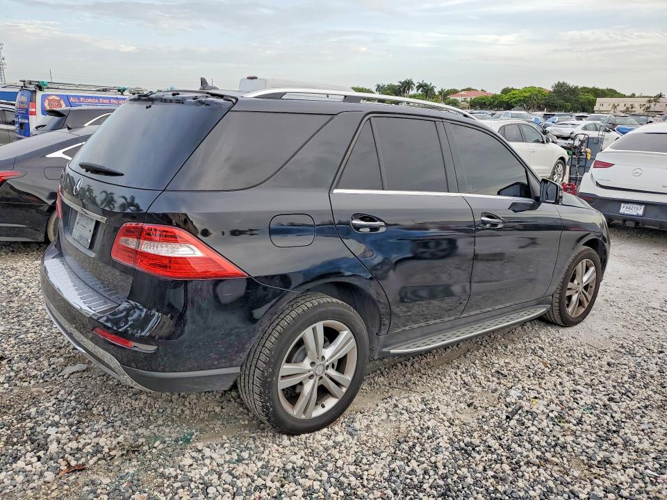 2014 Mercedes-benz M-klasse VIN 4JGDA5JB1EA390874 COPART salvage auction — REAR END, Fl - Cert Of Title-Rebuilt, sold $3,600 on 2026-07-17 (photo 3)