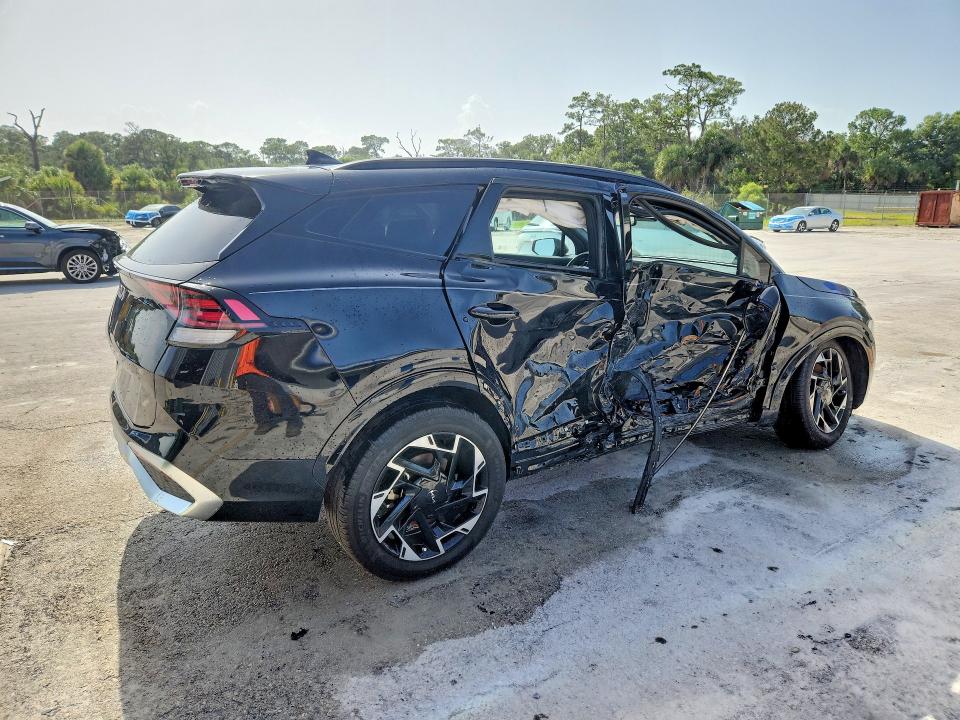 2025 Kia Sportage VIN 5XYK53DF2SG320685 COPART salvage auction — SIDE, Fl - Certificate Of Title, sold $90 on 2026-07-28 (photo 3)