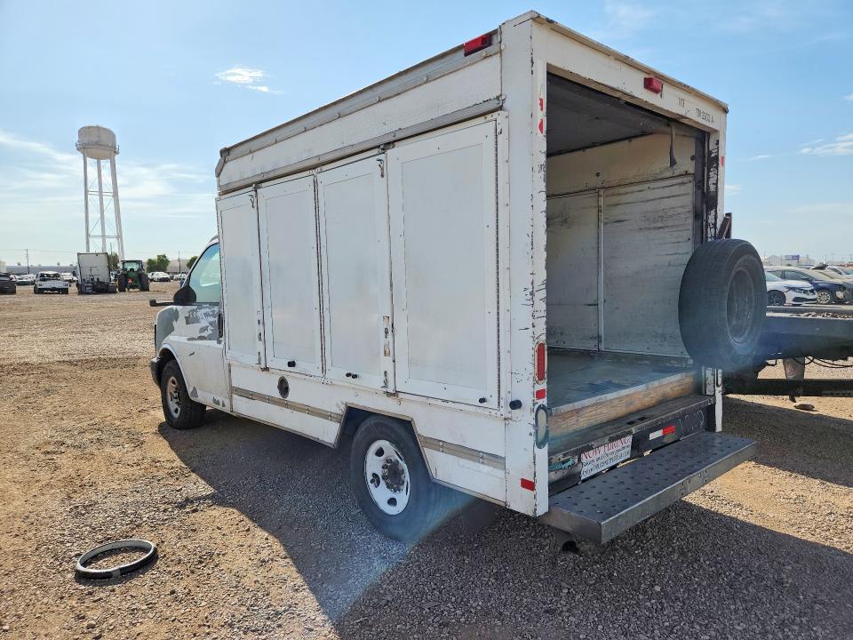 2007 Gmc Savana VIN 1GDGG31V171904395 COPART salvage auction — NORMAL WEAR, Az - Certificate Of Title, sold $325 on 2026-07-27 (photo 2)