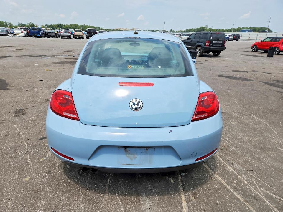 2012 Volkswagen Beetle VIN 3VWJX7ATXCM605739 COPART salvage auction — FRONT END, Fl - Cert Of Title Slvg Rebuildable, sold $900 on 2026-08-10 (photo 6)