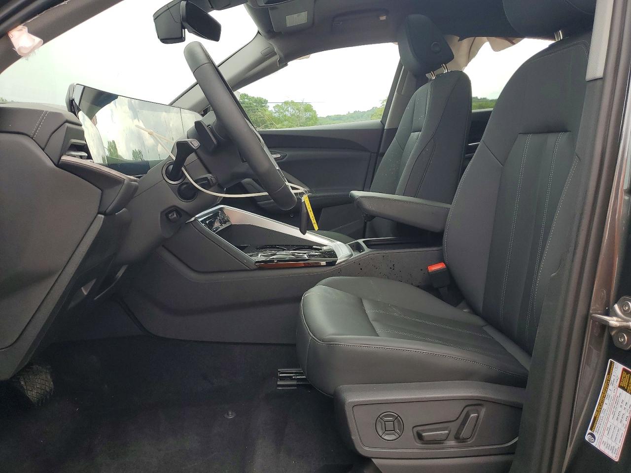 2026 Audi Q5 Sportback VIN WA1DAAGU7T2008533 COPART salvage auction — Rear End, TN - SALVAGE CERTIFICATE, sold $24,500 on 2026-08-17 (photo 7)