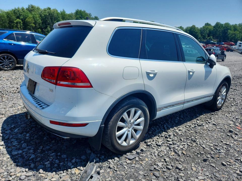 2012 Volkswagen Touareg VIN WVGEF9BP8CD010707 COPART salvage auction — MINOR DENT/SCRATCHES, Pa - Cert Of Title (P), sold $3,500 on 2026-07-28 (photo 3)