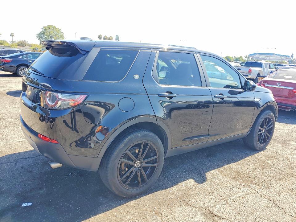 2015 Land rover Discovery VIN SALCR2BG1FH536449 COPART salvage auction — NORMAL WEAR, Ca - Dis/Dlr/Exp Only Clean Title, sold $475 on 2026-07-28 (photo 3)