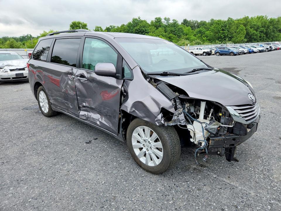 2017 Toyota Sienna VIN 5TDDZ3DC2HS178353 COPART salvage auction — FRONT END, PA - CERTIFICATE OF SALVAGE, sold $3,800 on 2026-07-28 (photo 4)