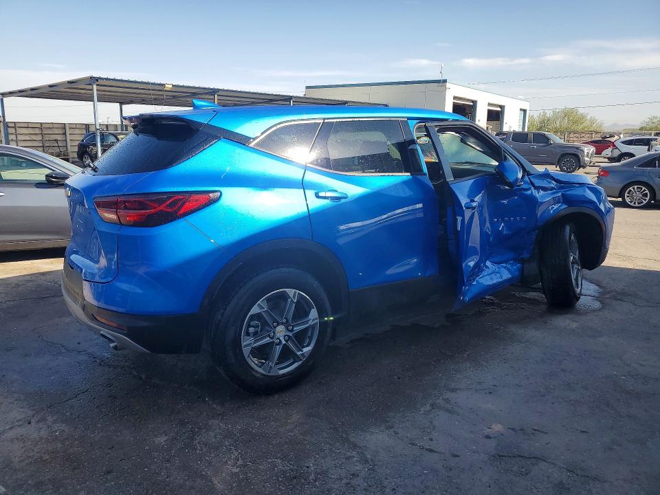 2026 Chevrolet Blazer VIN 3GNKBCR43TS143233 COPART salvage auction — SIDE, TX - CERTIFICATE OF TITLE, sold $7,400 on 2026-07-22 (photo 3)