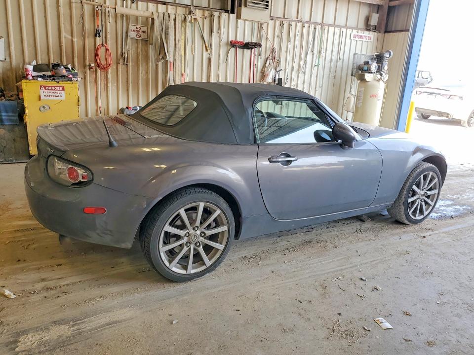 2006 Mazda Mx-5 VIN JM1NC25F860110924 COPART salvage auction — MECHANICAL, TX - CERTIFICATE OF TITLE, sold $175 on 2026-07-31 (photo 3)