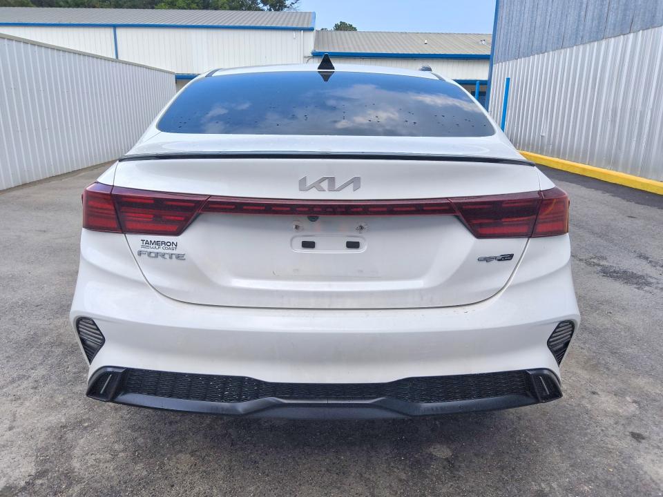 2024 Kia Forte VIN 3KPF54AD4RE835236 COPART salvage auction — SIDE, La - Certificate Of Title, sold $10,600 on 2026-09-01 (photo 6)