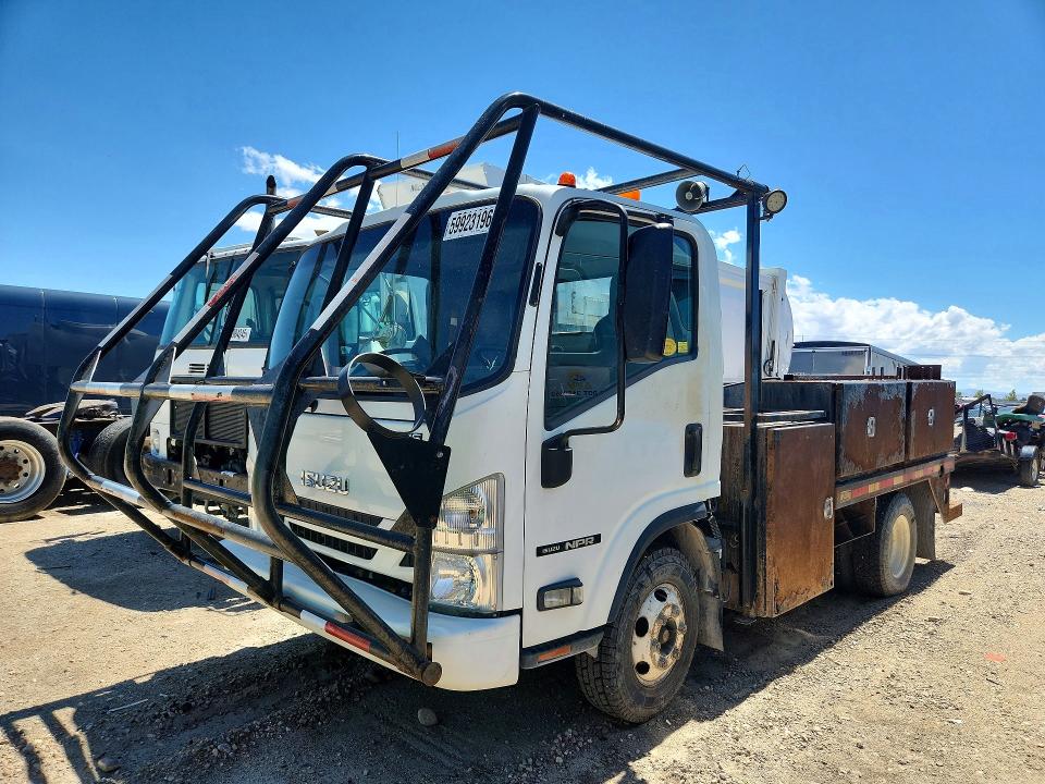 2016 Isuzu Npr VIN 54DB4W1B0GS800789 COPART salvage auction — MECHANICAL, UT - CERTIFICATE OF TITLE, sold $7,700 on 2026-07-30 (photo 1)