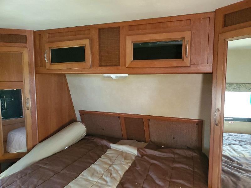 2013 Foresriver VIN 4X4TWCB22DT011978 COPART salvage auction — WATER/FLOOD, CA - SALVAGE CERTIFICATE, sold $20 on 2026-07-30 (photo 8)