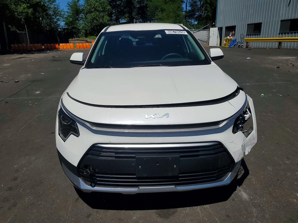 2026 Kia Niro VIN KNDCP3LE6T5339077 COPART salvage auction — REAR END, WA - VEHICLE CERT OF OWNERSHIP-TITL, sold $5,900 on 2026-07-27 (photo 5)