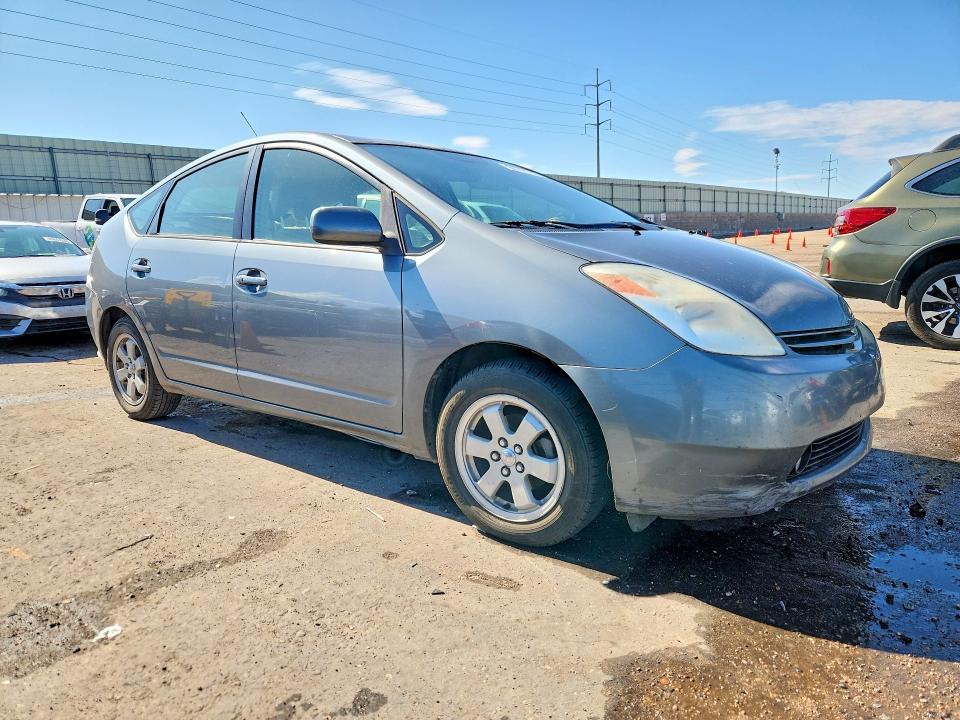 2005 Toyota Prius VIN JTDKB20U353023926 COPART salvage auction — NORMAL WEAR, Nm - Certificate Of Title, sold $250 on 2026-07-27 (photo 4)