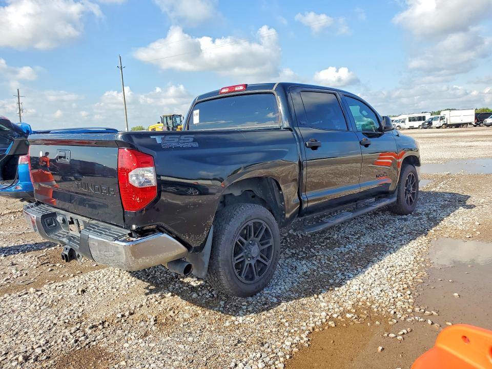 2017 Toyota Tundra VIN 5TFEM5F19HX122141 COPART salvage auction — MINOR DENT/SCRATCHES, Tx - Certificate Of Title, sold $10,700 on 2026-07-29 (photo 3)