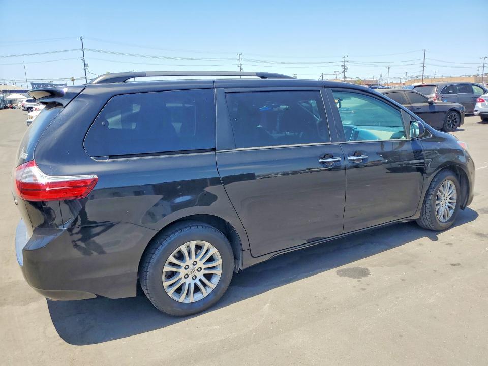 2017 Toyota Sienna VIN 5TDYZ3DC5HS870303 COPART salvage auction — FRONT END, CA - SALVAGE CERTIFICATE, sold $4,100 on 2026-07-29 (photo 3)
