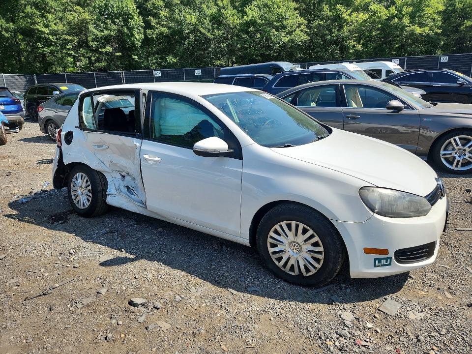 2012 Volkswagen VIN WVWDB7AJ6CW290595 COPART salvage auction — SIDE, Md - Cert Of Salvage > 75% Damage, sold $225 on 2026-07-21 (photo 4)