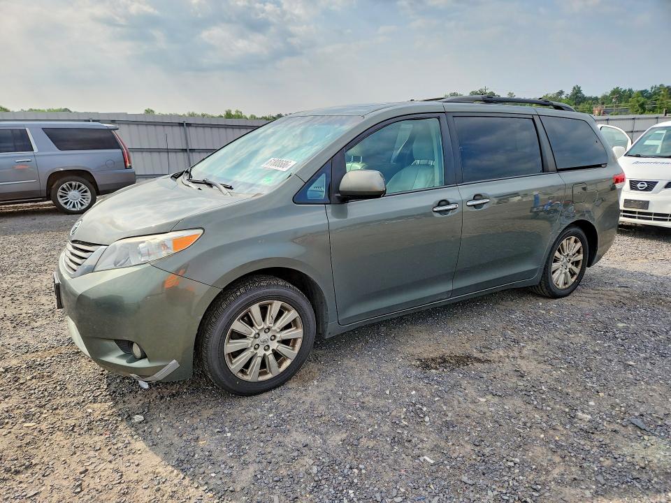 2013 Toyota Sienna VIN 5TDDK3DC7DS061818 COPART salvage auction — SIDE, VA - CERTIFICATE OF TITLE, sold $2,000 on 2026-07-22 (photo 1)