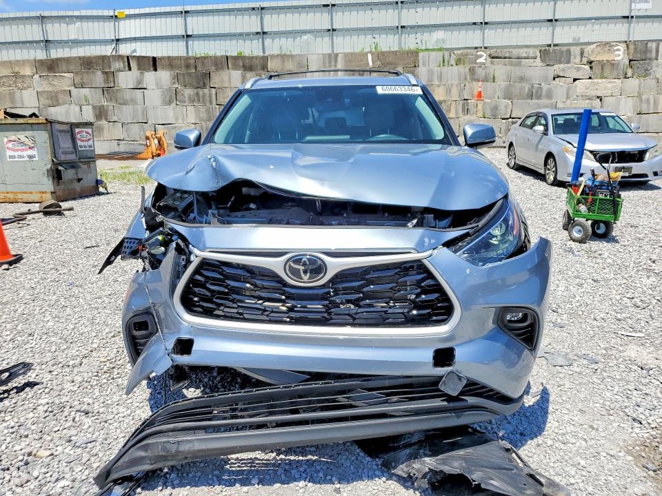 2024 Toyota Highlander VIN 5TDKDRBH2RS551951 COPART salvage auction — UNDERCARRIAGE, Salvage Title, sold $14,100 on 2026-08-21 (photo 5)