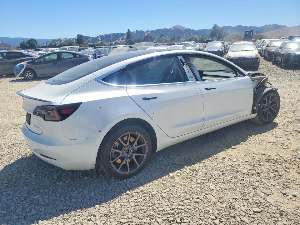 2020 Tesla Model 3 VIN 5YJ3E1EA5LF613937 COPART salvage auction — FRONT END, Ca - Salvage Certificate, sold $4,550 on 2026-09-02 (photo 3)
