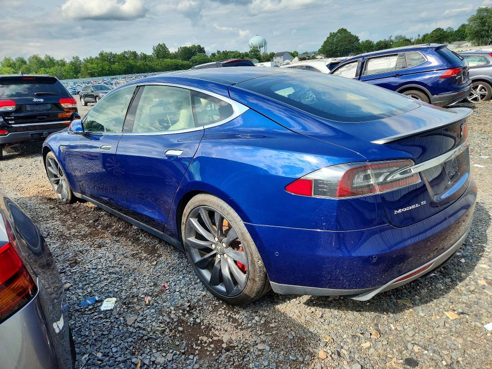 2015 Tesla Model s VIN 5YJSA1E47FF114353 COPART salvage auction — MINOR DENT/SCRATCHES, VA - CERTIFICATE OF TITLE, sold $8,500 on 2026-09-02 (photo 2)