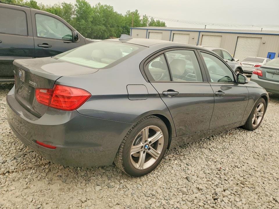 2013 BMW VIN WBA3B3C56DJ810665 COPART salvage auction — MINOR DENT/SCRATCHES, Ma - Certificate Of Title, sold $1,200 on 2026-07-27 (photo 3)