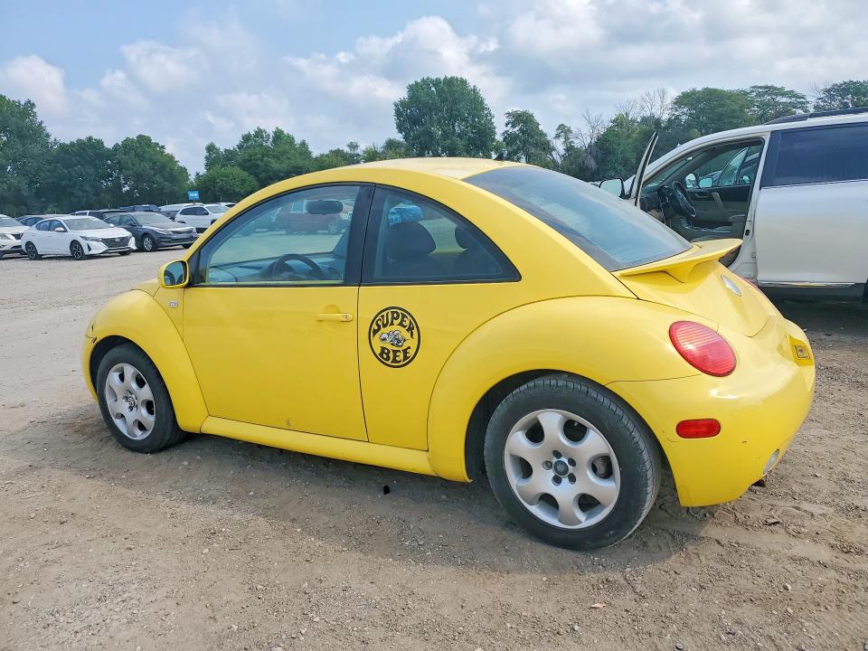 2002 Volkswagen Beetle VIN 3VWCB21CX2M450375 COPART salvage auction — NORMAL WEAR, Ia - Certificate Of Title, sold $950 on 2026-07-31 (photo 2)