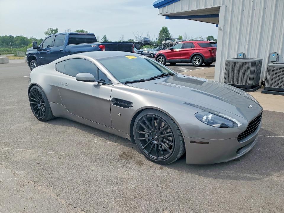 2006 Aston martin V8 vantage VIN SCFBB03B86GC01973 COPART salvage auction — NORMAL WEAR, Il - Junking Cert Of A Vehicle, sold $24,200 on 2026-07-28 (photo 4)