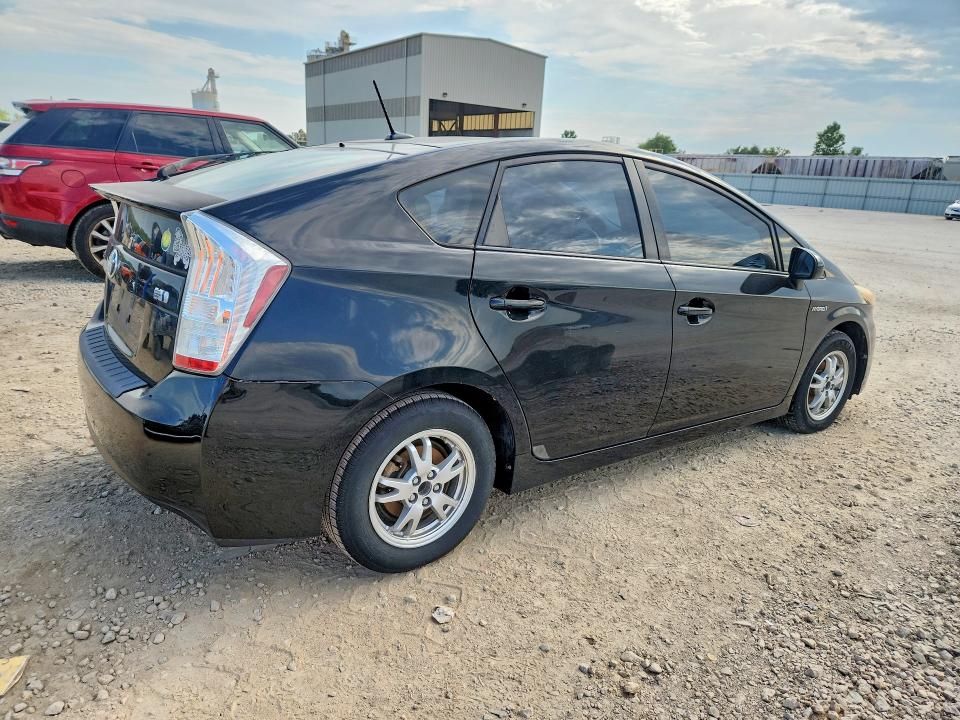 2011 Toyota Prius VIN JTDKN3DU3B5337308 COPART salvage auction — MECHANICAL, In - Dealer Only Clean Title, sold $975 on 2026-07-30 (photo 3)