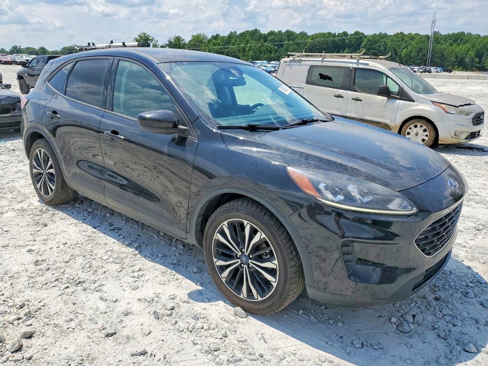 2022 Ford Escape VIN 1FMCU0G67NUB95991 COPART salvage auction — MINOR DENT/SCRATCHES, Salvage Title, sold $2,550 on 2026-08-03 (photo 4)