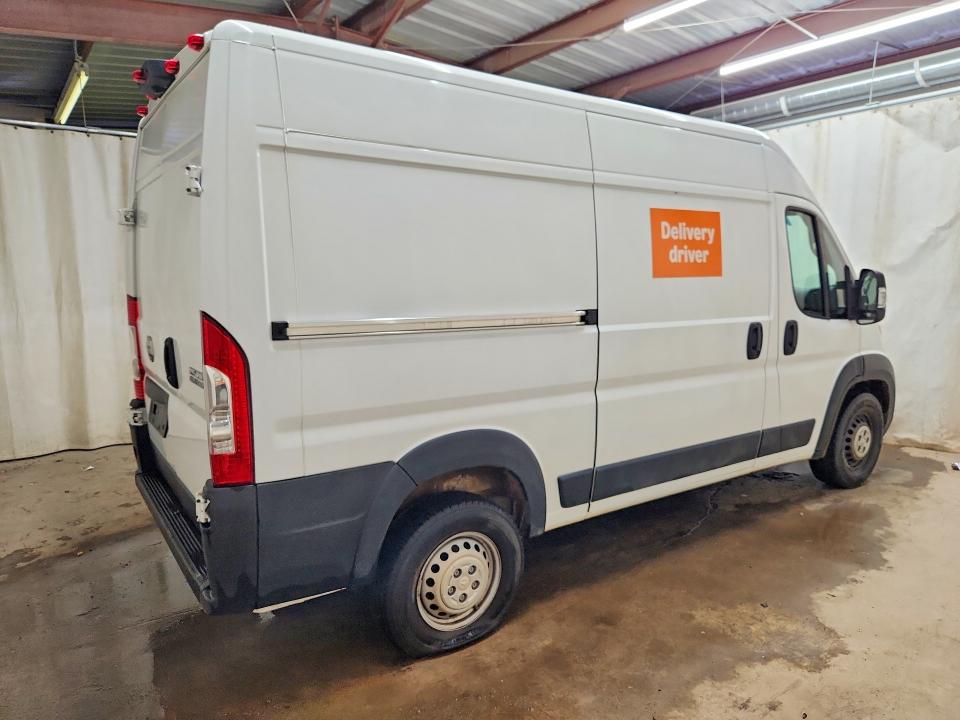 2025 Ram Promaster 2500 VIN 3C6LRVCG5SE512010 COPART salvage auction — MINOR DENT/SCRATCHES, OK - CERTIFICATE OF TITLE (P), sold $10 on 2026-08-03 (photo 3)